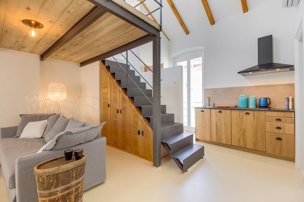 Apartments Argemonia Mali Lošinj Buitenkant foto